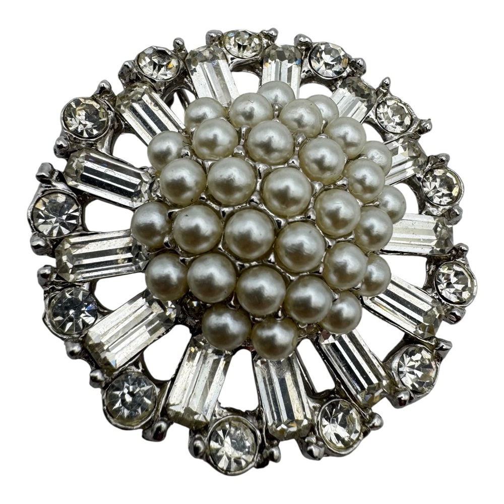 Vintage Silver-Tone Brooch with Faux Pearls & Clear Rhinestones –‎ 1.25” Round
